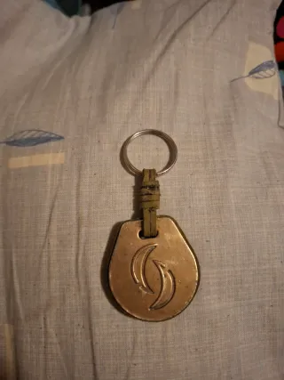 Llavero Colgante Bronce/cuero Vintage medias Luna