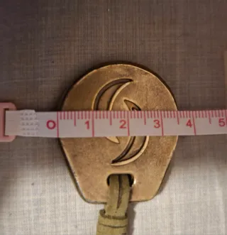 Llavero Colgante Bronce/cuero Vintage medias Luna