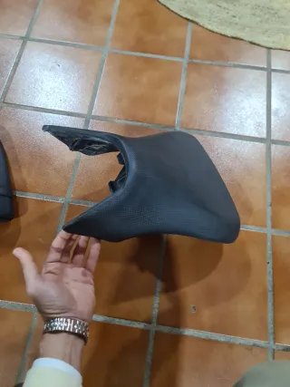 Asiento Rieju RS2, rieju, asientos