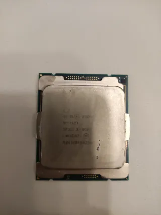 Intel Xeon W-2123