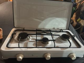 Fornello a gas da campeggio bianco