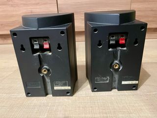 2 Altavoces Surround Infinity Negros