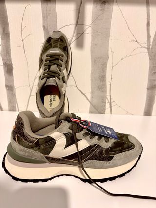 Zapatillas Victoria 1985 Talla 41 Nuevas