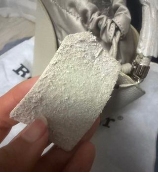 Bolsa Piel Gris Diseño Pétalo