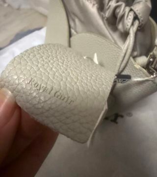 Bolsa Piel Gris Diseño Pétalo