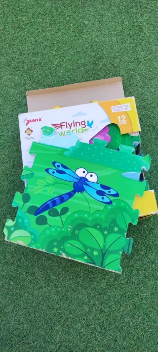 Alfombra Puzzle Flying World 12 Piezas