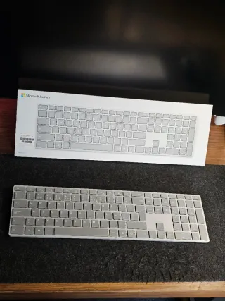 Teclado Microsoft Surface Precision Cinza