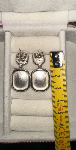 Pendientes TOUS de plata con grabado floral