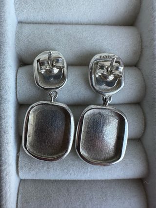 Pendientes TOUS de plata con grabado floral