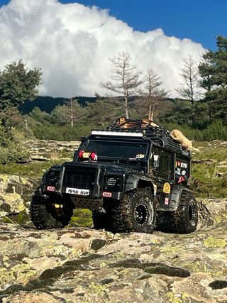 Traxxas TRX4 Defender Negro