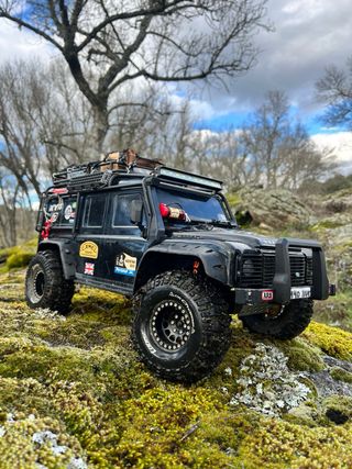 Traxxas TRX4 Defender Negro