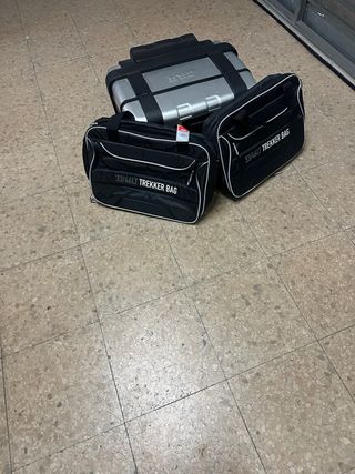 Top Case Givi con bolsas