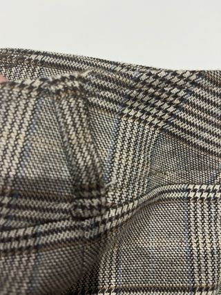 Falda corta tartán gris y marrón