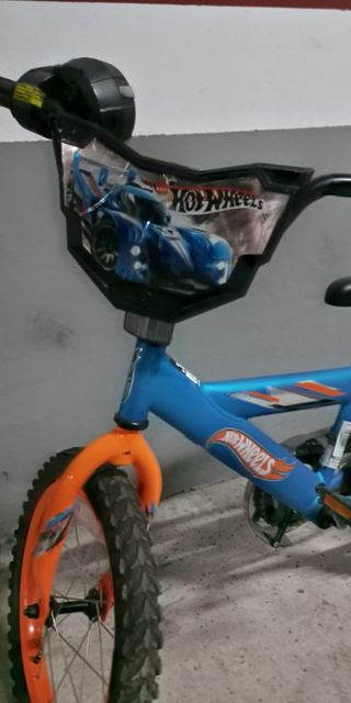 Bicicleta Infantil Hot Wheels Azul y Naranja