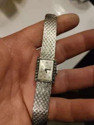 Reloj Caravelle Mujer Plata