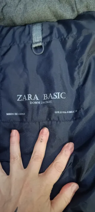 Abrigo de plumas gris