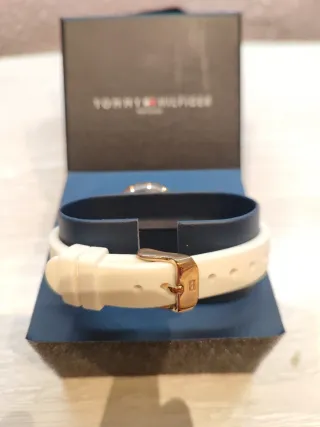 Reloj Tommy Hilfiger Dorado y Beige