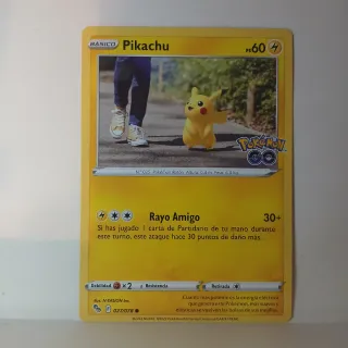 Carta Pokémon Pikachu GO Básico
