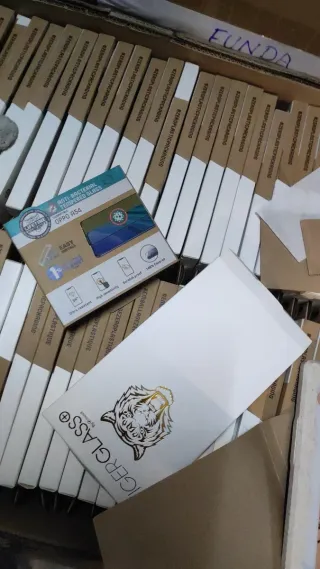 Último pallet 4000 piezas accesorios telefonía