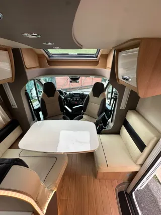 Autocaravana Mclouis MC4 373G. Año 2020, 85000 km.