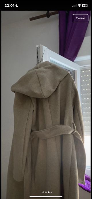 Abrigo Zara Beige con Capucha