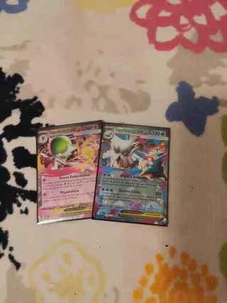 Cartas Pokémon Mega Gardevoir EX y Mega Houndoom E