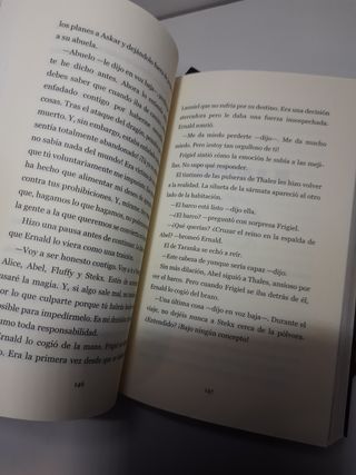 Minecraft. Frigiel y Fluffy. El bosque de Varogg