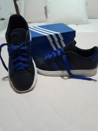 Zapatillas Adidas Talla 36 Negras y Azules