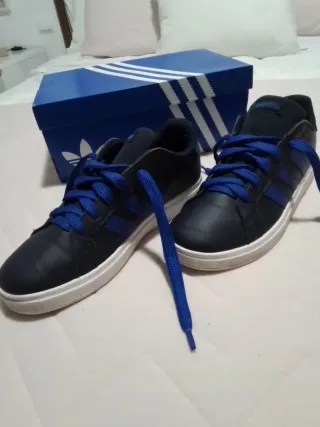 Zapatillas Adidas Talla 36 Negras y Azules