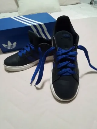 Zapatillas Adidas Talla 36 Negras y Azules