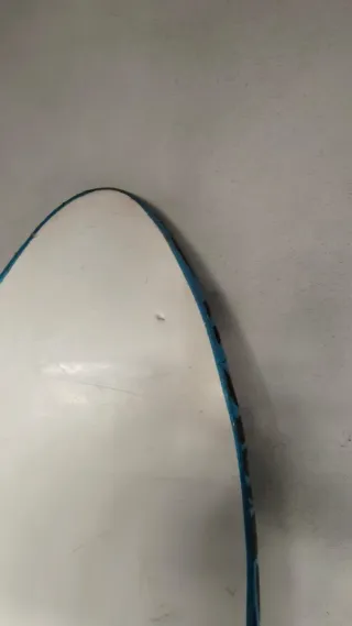 Tabla de surf azul para niños