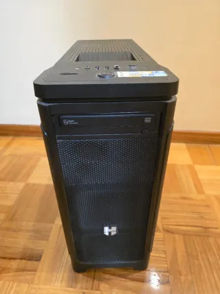 Torre Ordenador Sobremesa Negra