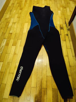 Traje Mares 5mm T3 Mujer + Capucha