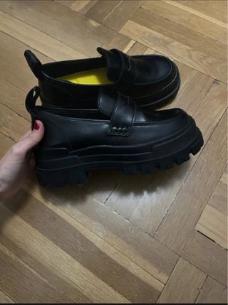 Mocasines Buffalo plataforma veganos negros