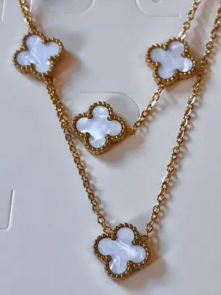 Conjunto Collar y Pendientes y pulsera de Trébol