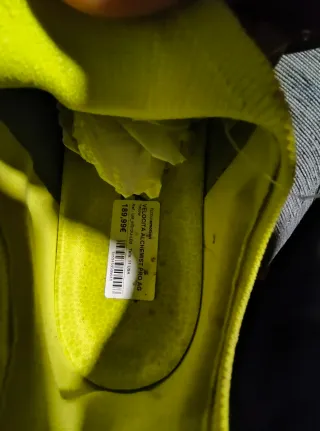 Botas de fútbol Umbro Velocita Alchemist Pro AG