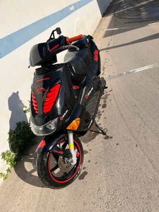 Aprilia sr 50 racing