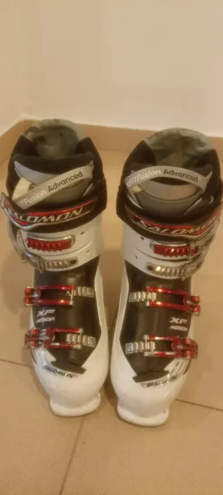 Esquís Atomic 160cm, botas y bastones