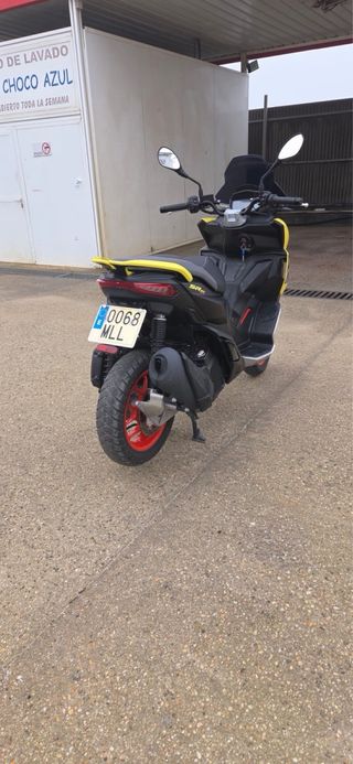 Aprilia SR GT 125cc Scooter