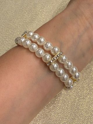 Reloj de pulsera con perlas y corazón