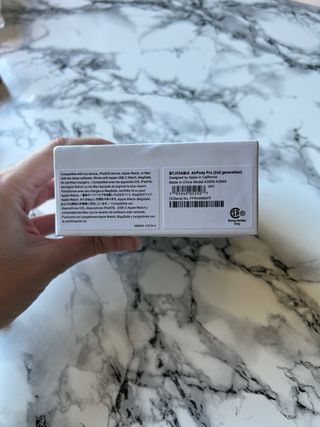 Auriculares AirPods Pro 2