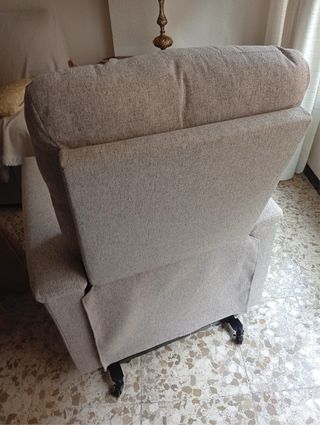 Sillón reclinable  gris