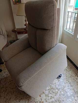 Sillón reclinable  gris