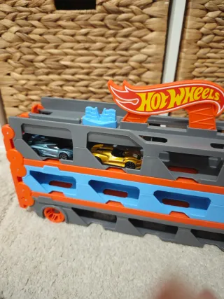 Camión Autopista Hot Wheels