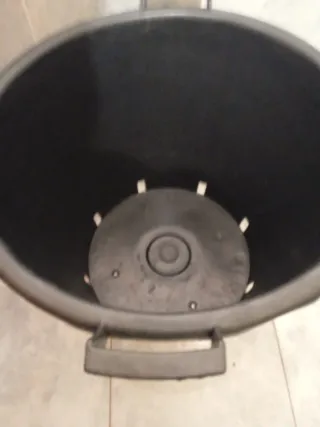 Macetas grandes de plástico tengo 3 unidades