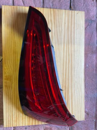 Piloto trasero derecho  Audi Q5