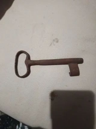 Llave antigua forjada