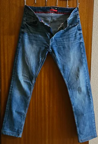 Pantalon Vaquero Gris.