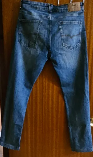 Pantalon Vaquero Gris.