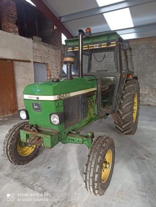 Tractor John Deere 2450 Tracción Simple